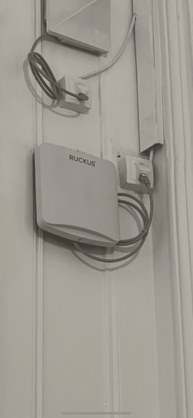 Installation de borne wifi performante à Montreuil pour une connectivité sans faille dans votre entreprise ou établissement.